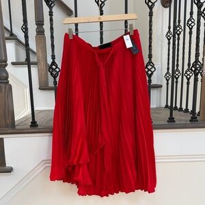 NWT Banana republic Elegant Red Pleated Skirt